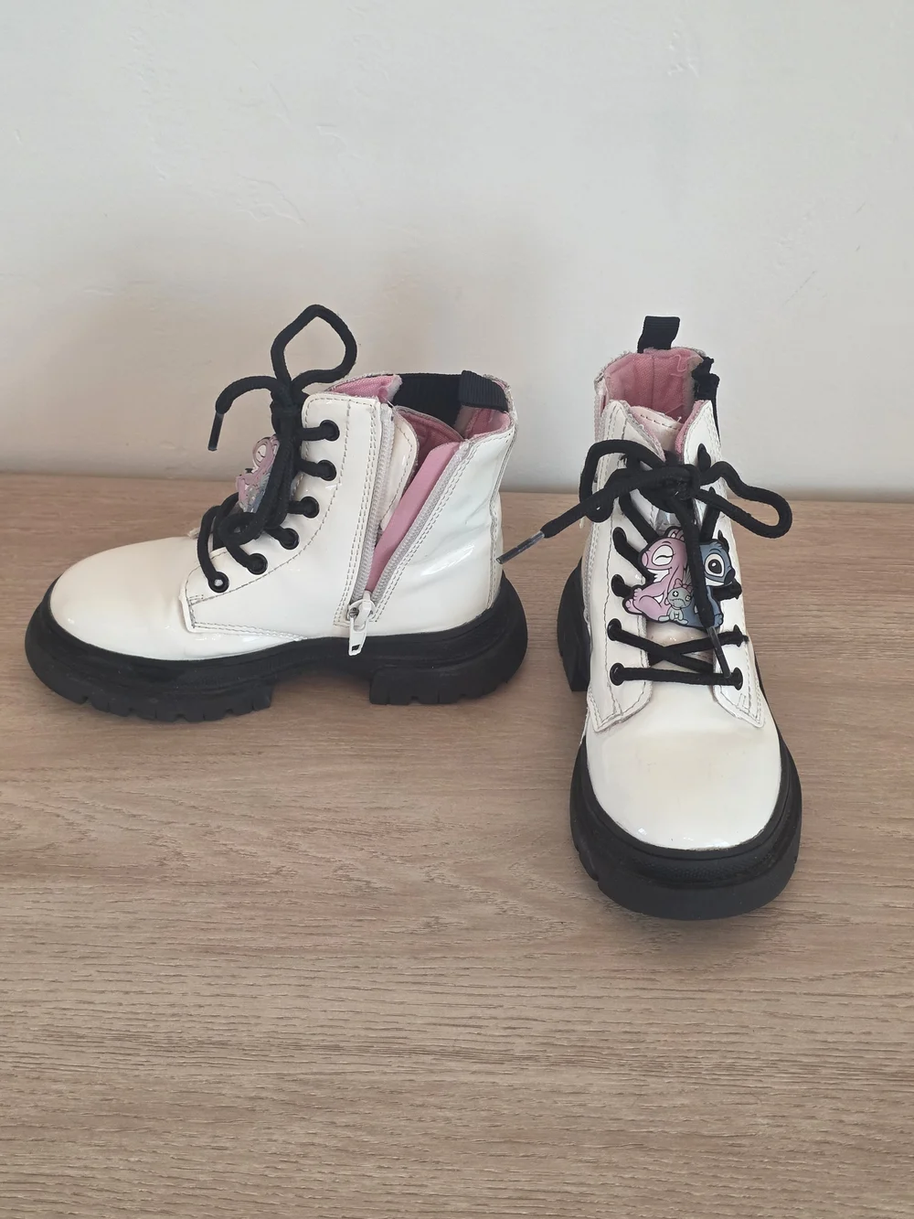 Disney Lilo & Stich Kids White and Pink Lace-Up  Boots SIZE 9K